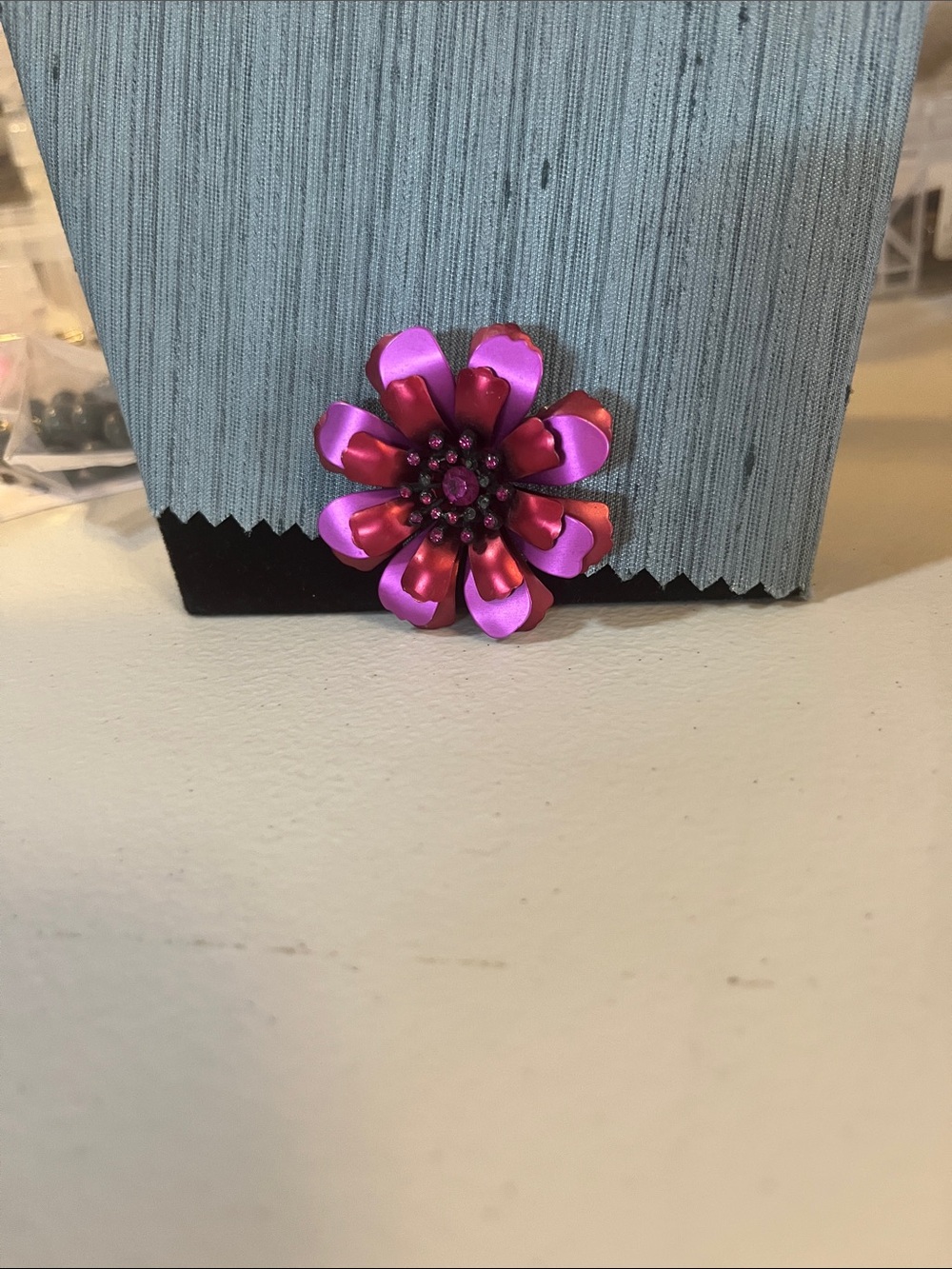 Vintage 1960’s flower brooch